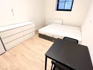 Pronájem bytu 1+kk, Praha - Vysočany, Poděbradská, 26 m2