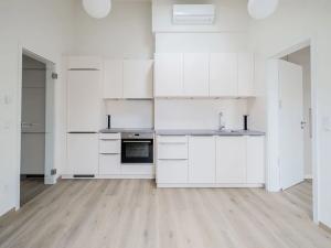Pronájem bytu 2+kk, Praha - Nové Město, Václavské náměstí, 43 m2