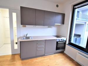 Prodej bytu 1+kk, Praha - Smíchov, Grafická, 30 m2