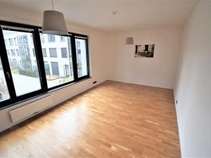 Prodej bytu 1+kk, Praha - Smíchov, Grafická, 30 m2
