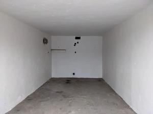 Pronájem garáže, Opava, Bochenkova, 18 m2