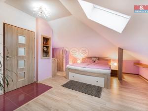 Prodej bytu 3+1, Dolní Dobrouč - Horní Dobrouč, 132 m2