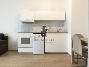 Pronájem bytu 1+kk, Praha - Žižkov, Olšanská, 35 m2