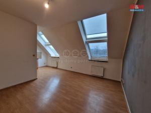 Pronájem bytu 1+kk, Trutnov - Střední Předměstí, Spojenecká, 37 m2