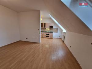 Pronájem bytu 1+kk, Trutnov - Střední Předměstí, Spojenecká, 37 m2