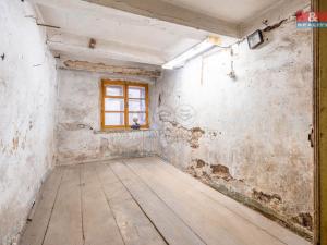 Prodej rodinného domu, Nové Město nad Metují, Husovo náměstí, 322 m2