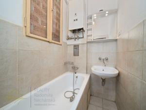 Prodej bytu 3+1, Praha - Karlín, Sokolovská, 96 m2