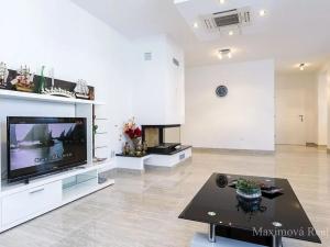 Prodej vícegeneračního domu, Sukošan, Chorvatsko, Ante Starčevića, 302 m2