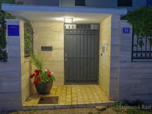 Prodej vícegeneračního domu, Sukošan, Chorvatsko, Ante Starčevića, 302 m2
