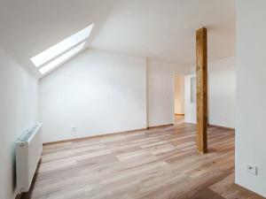 Pronájem bytu 3+kk, Praha - Vršovice, Rostovská, 77 m2