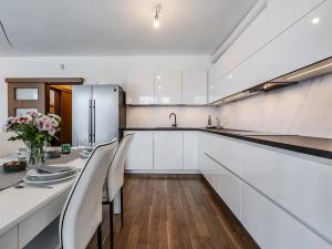 Prodej bytu 3+kk, Praha - Pitkovice, Pýchavková, 92 m2