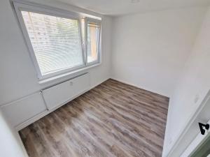 Pronájem bytu 2+kk, Jirkov, SNP, 40 m2