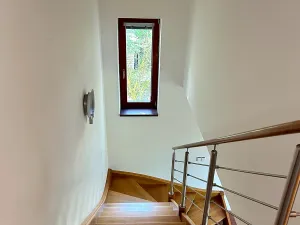 Pronájem rodinného domu, Praha - Klánovice, Jeníkovická, 220 m2