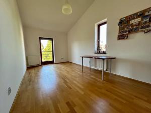 Pronájem rodinného domu, Praha - Klánovice, Jeníkovická, 220 m2