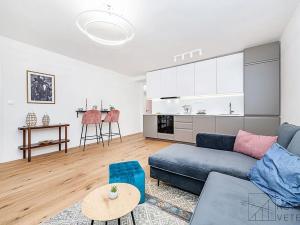 Prodej bytu 4+kk, Praha - Kobylisy, Vršní, 78 m2