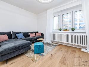 Prodej bytu 4+kk, Praha - Kobylisy, Vršní, 78 m2
