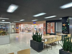 Pronájem obchodního prostoru, Praha - Michle, Želetavská, 460 m2
