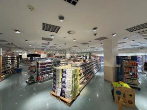 Pronájem obchodního prostoru, Praha - Michle, Želetavská, 460 m2