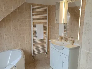Pronájem bytu 4+1, Praha - Dejvice, Na Kvintusce, 120 m2