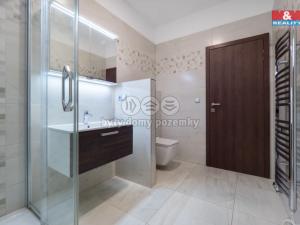 Pronájem rodinného domu, Praha - Černý Most, Bergmanova, 220 m2