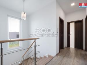 Pronájem rodinného domu, Praha - Černý Most, Bergmanova, 220 m2