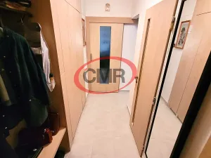 Prodej bytu 2+1, Praha - Vysočany, Skloněná, 52 m2