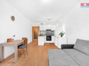 Prodej bytu 2+kk, Praha - Štěrboholy, Andersenova, 64 m2
