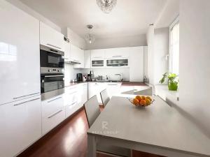Prodej bytu 2+1, Praha - Dolní Počernice, Národních hrdinů, 59 m2