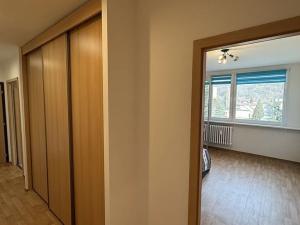 Pronájem bytu 3+1, Praha - Komořany, Za sídlištěm, 67 m2