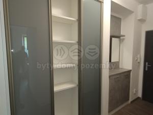 Pronájem bytu 2+1, Děčín - Děčín II-Nové Město, Riegrova, 56 m2