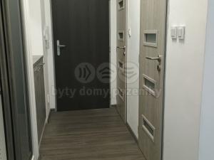 Pronájem bytu 2+1, Děčín - Děčín II-Nové Město, Riegrova, 56 m2