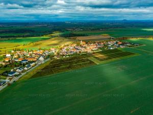 Prodej pozemku pro bydlení, Slaný, 830 m2