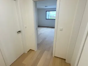 Pronájem bytu 2+kk, Praha - Hrdlořezy, V třešňovce, 57 m2