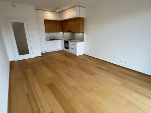 Pronájem bytu 2+kk, Praha - Hrdlořezy, V třešňovce, 57 m2