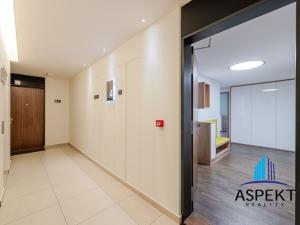 Prodej bytu 4+kk, Praha - Holešovice, Sanderova, 135 m2