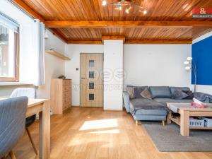 Prodej zemědělské usedlosti, Veltruby, Dlouhá, 174 m2