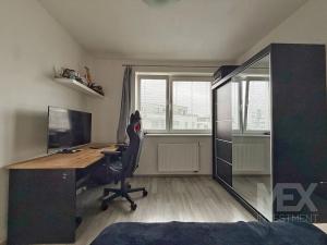 Prodej bytu 2+kk, Hradec Králové, Antonína Petrofa, 51 m2