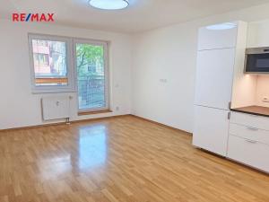 Pronájem kanceláře, Praha - Libeň, V zahradách, 60 m2