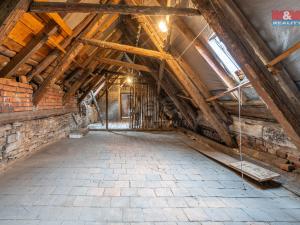 Prodej historického objektu, Nové Město nad Metují, Husovo náměstí, 322 m2