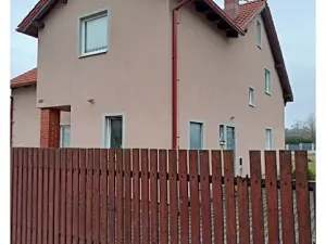 Pronájem bytu 1+kk, Holubice, U Parku, 45 m2