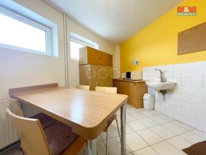 Prodej obchodního prostoru, Žďár, 1089 m2