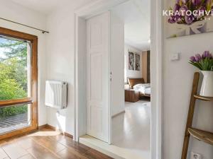 Prodej obchodního prostoru, Odolena Voda, Květnová, 220 m2