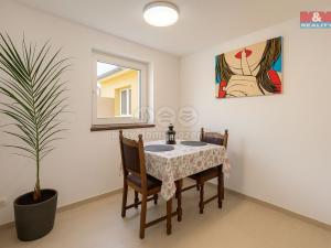 Prodej rodinného domu, Praha - Dolní Měcholupy, U svornosti, 129 m2