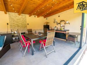Prodej rodinného domu, Svoboda nad Úpou, Lázeňská, 165 m2