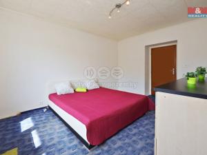 Prodej bytu 2+1, Hronov, Husova, 58 m2