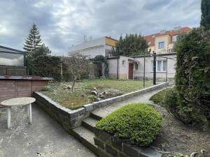 Prodej vícegeneračního domu, Praha - Řepy, Čistovická, 243 m2