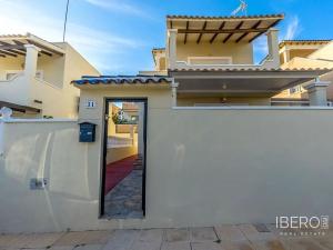 Prodej rodinného domu, Villamartín, Španělsko, 91 m2
