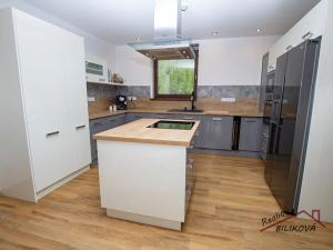 Prodej rodinného domu, Lázně Toušeň, Hlavní, 214 m2