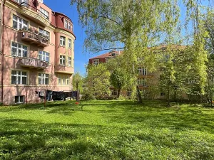 Prodej bytu 4+kk, Karlovy Vary, Poděbradská, 103 m2