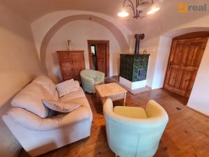Prodej rodinného domu, Úboč, 350 m2
